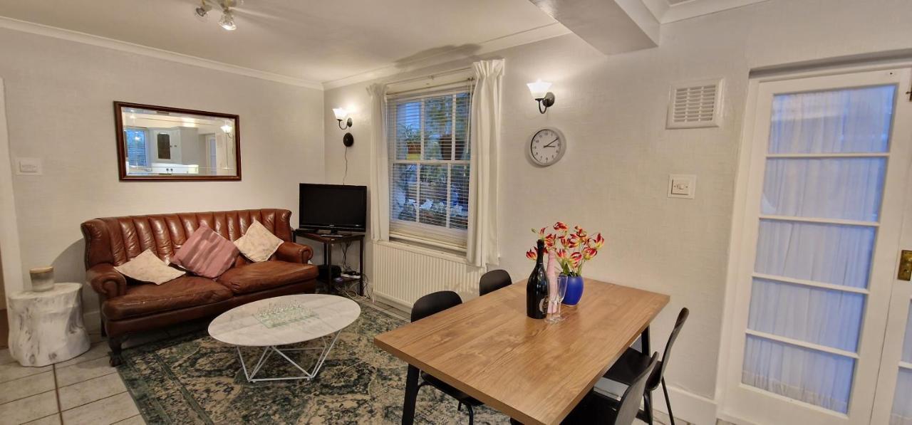 Inviting You To Your Home From Home 10 Minutes From Stratford Westfield Лондон Екстериор снимка