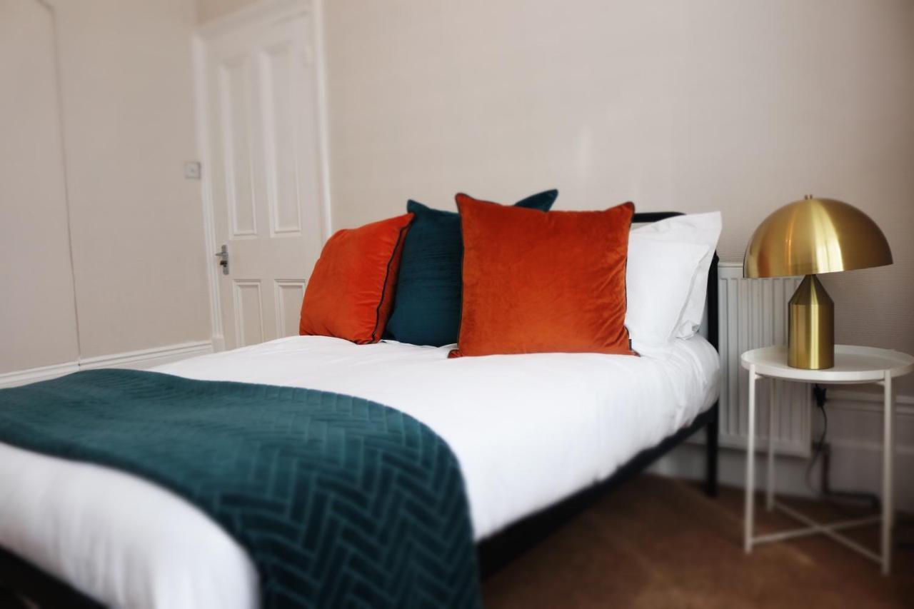 Inviting You To Your Home From Home 10 Minutes From Stratford Westfield Лондон Екстериор снимка
