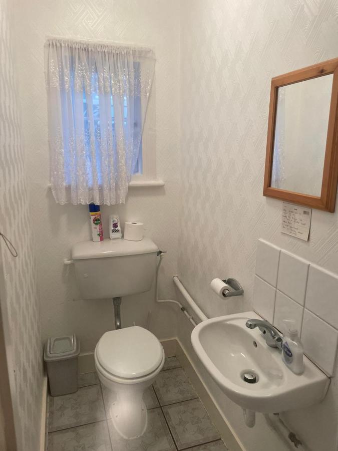 Inviting You To Your Home From Home 10 Minutes From Stratford Westfield Лондон Екстериор снимка